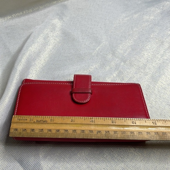 Vintage Y2K Holt Renfrew Buckled Red Genuine Leather Wallet Cards Coins - Picture 9 of 11
